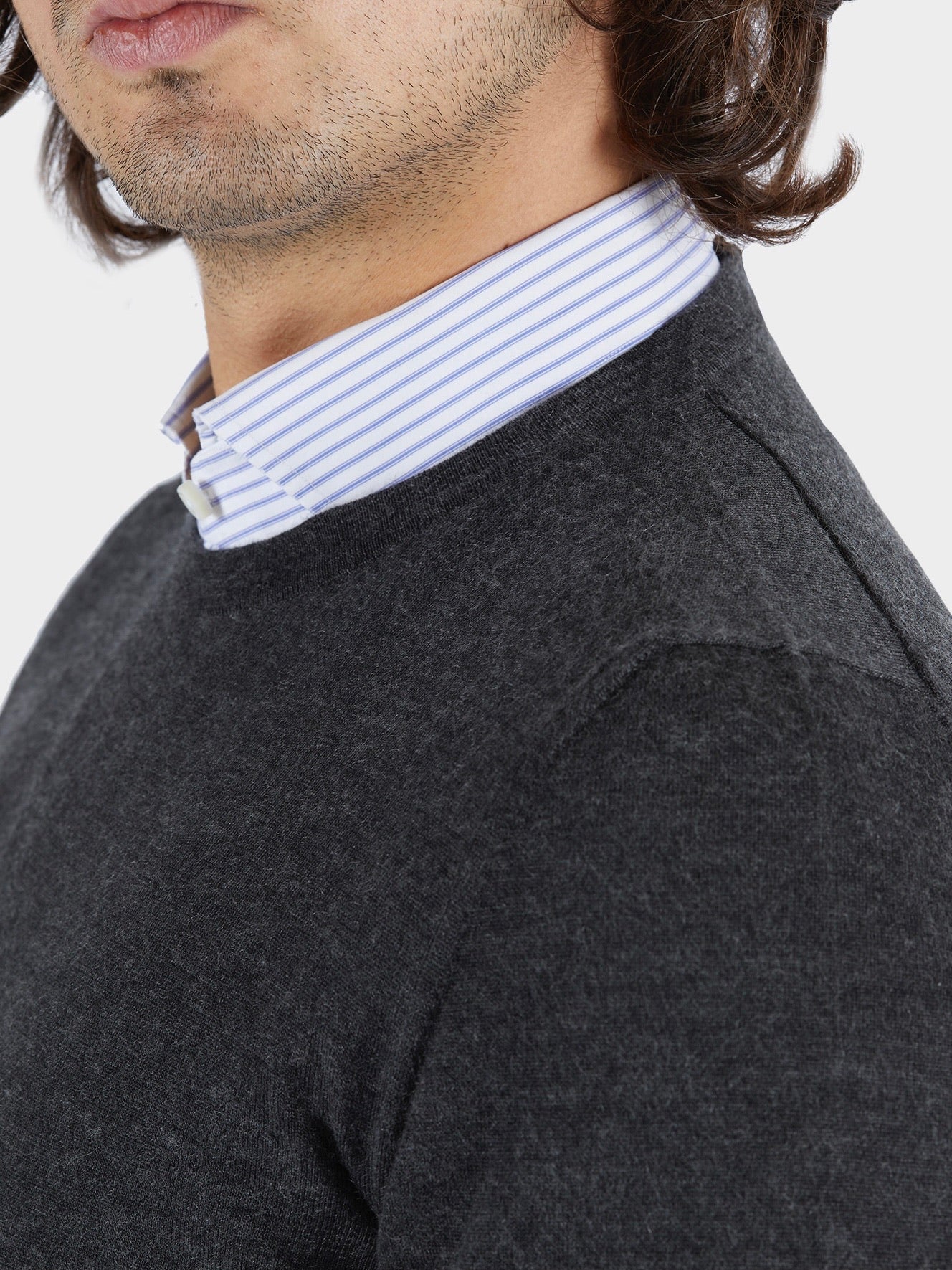 Свитер из кашемира и шелка с круглым вырезом горловины — изображение 3